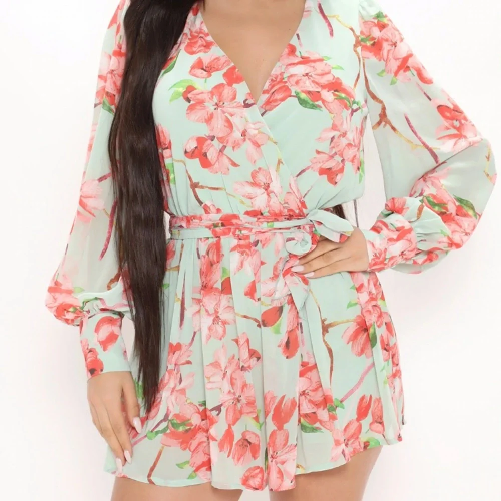 Floral Romper - Picture 3 of 4